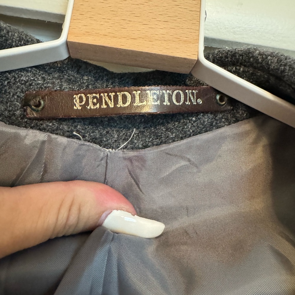 Vintage, Rare- Pendleton Gray Pea Coat Wool Tailored - Picture 6 of 9